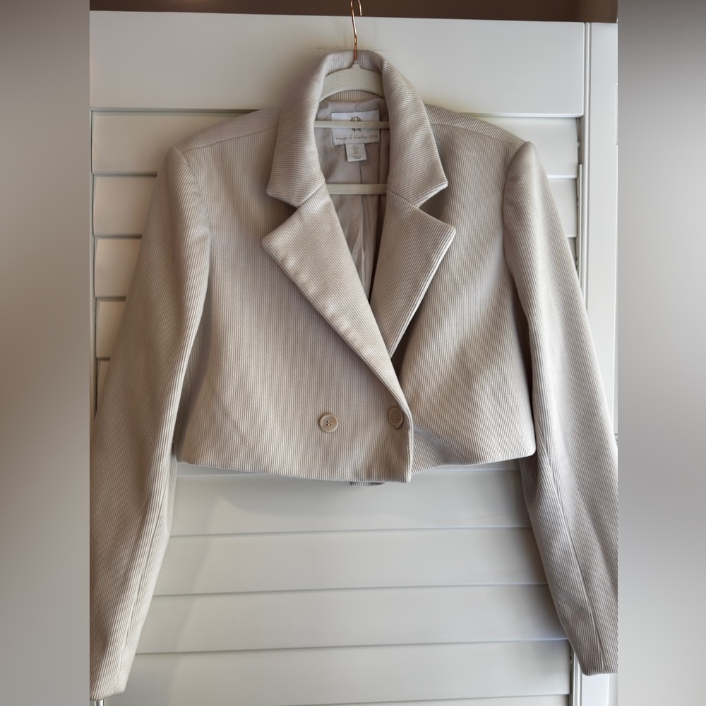 House of Harlow 1960 Cropped Blazer in Light Beige